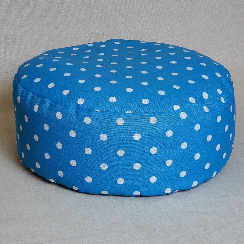 Pohánkový meditačný sedák 30 x 10 cm modrý puntík